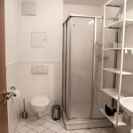 17 6, Weidenweg 22 F *